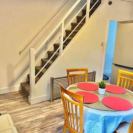 Lux 2 Bed 2 Bath Apartment Coop Arena, City Stadium, Sport City, Picadilly-2